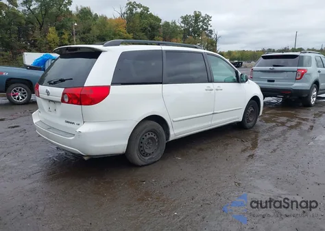 2007 Toyota Sienna Le z USA, uszkodzony, nr VIN 5TDZK23C07S063965